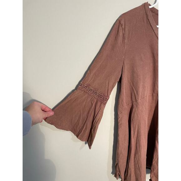 Altar’d State Brown V-Neck Bell Sleeve Top - Picture 2 of 8